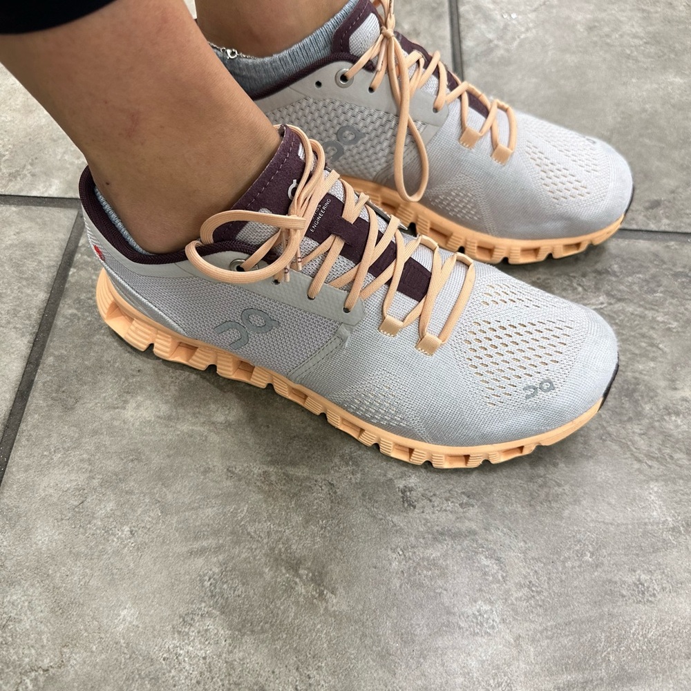 On Cloud X Running Shoes